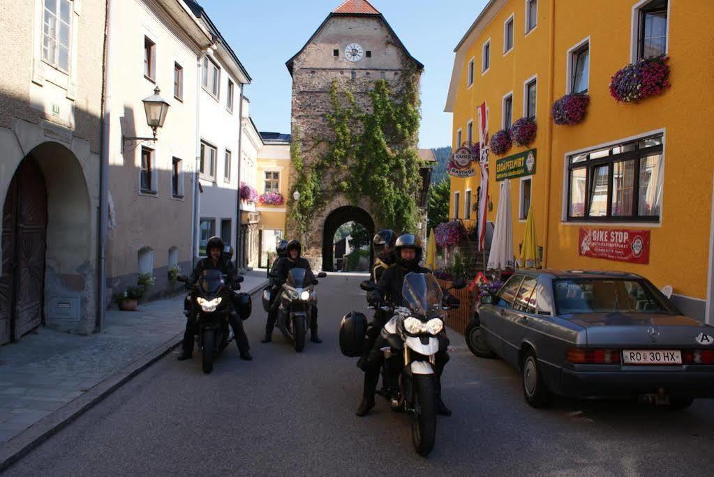 Gasthof 'Zum Alten Turm' Haslach an der Muhl Екстер'єр фото